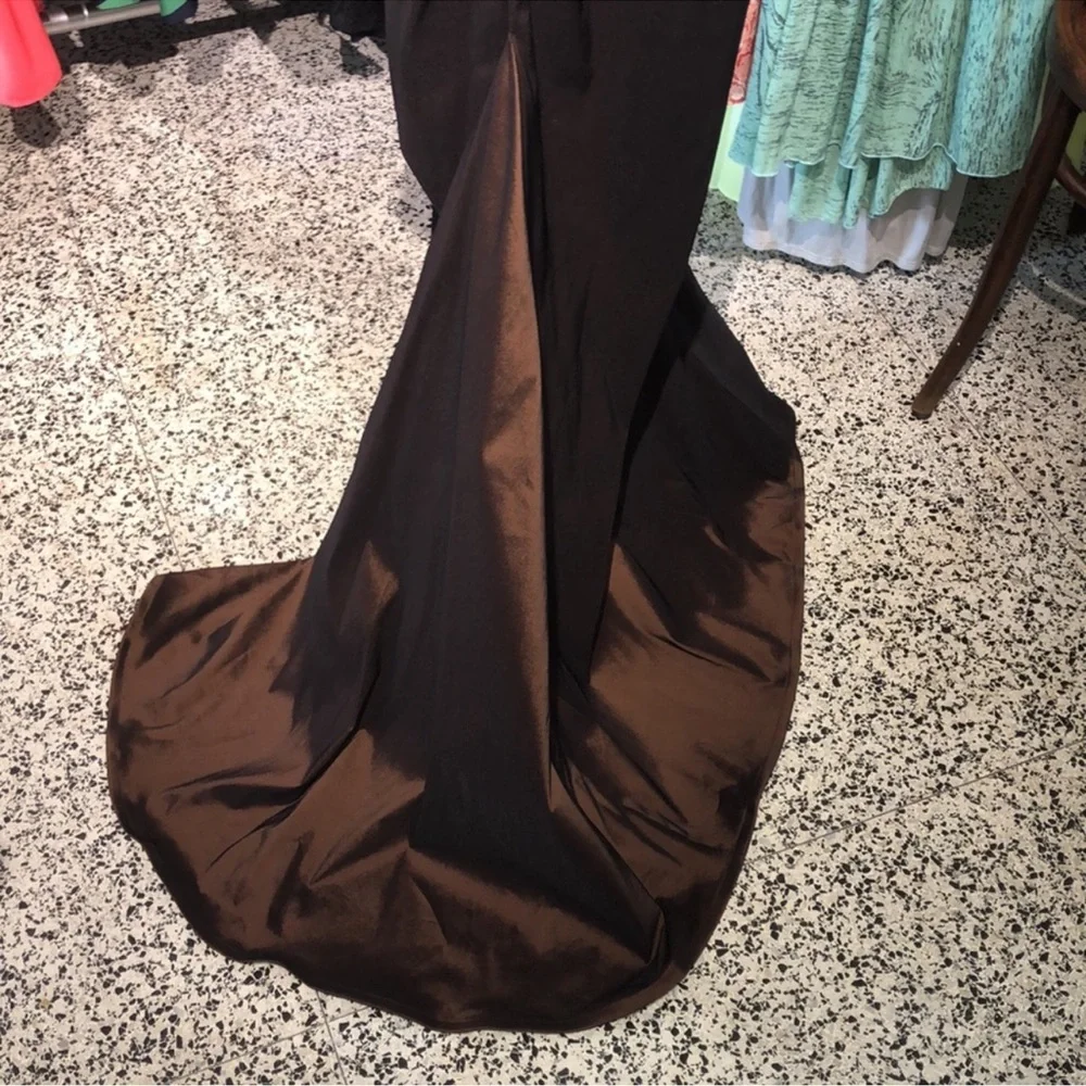 Tadashi Shoji evening gown - Picture 8 of 8